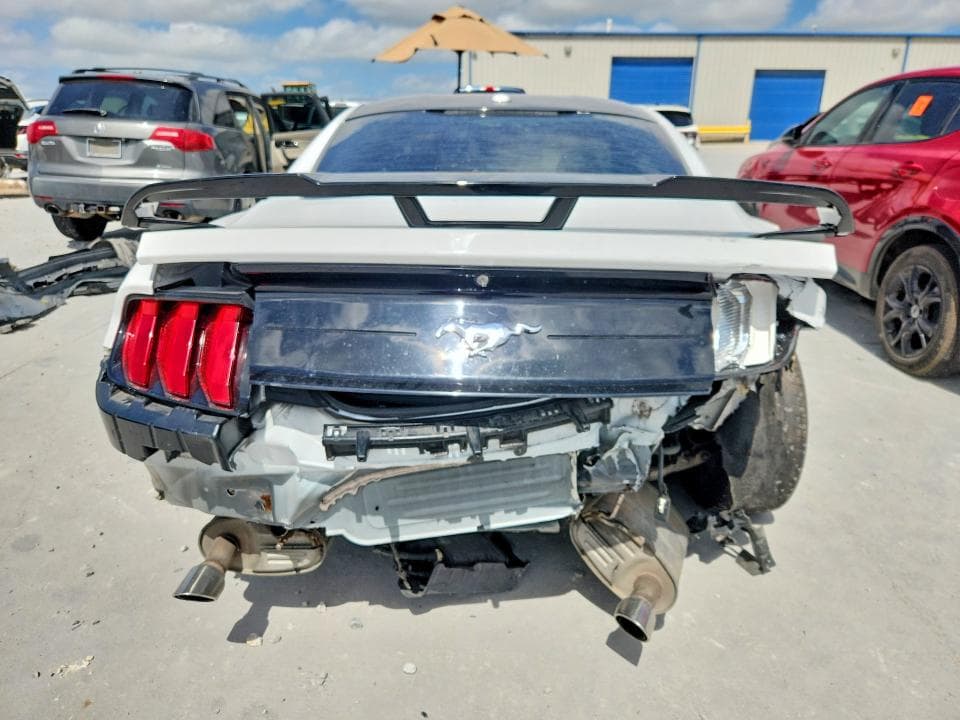 2019 FORD MUSTANG 6