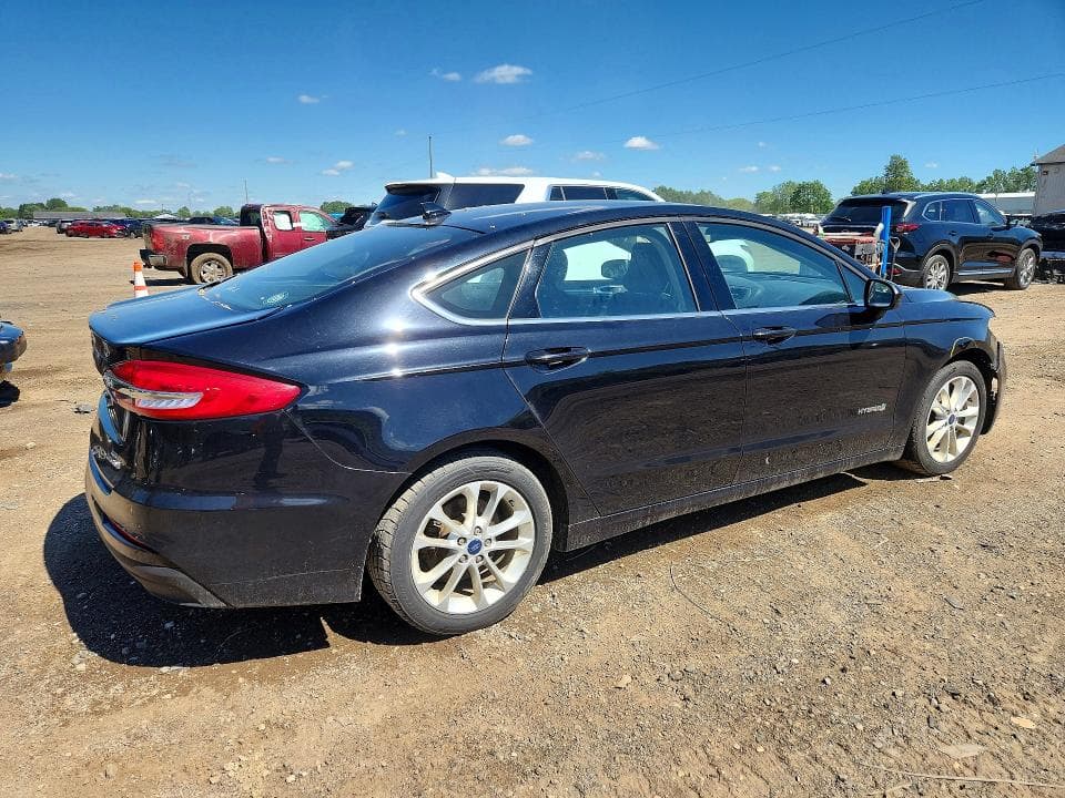 2019 FORD FUSION SE 3