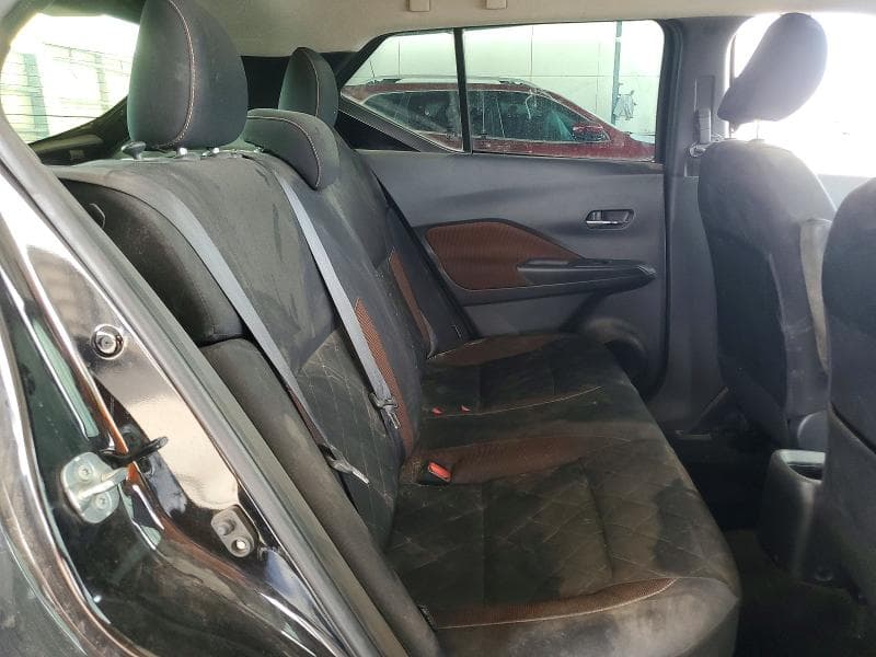 2020 NISSAN KICKS SR 11