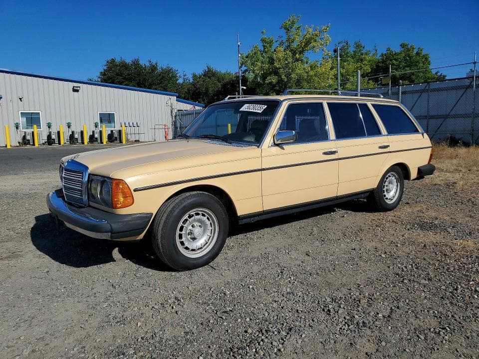 1981 MERCEDES-BENZ 300 TD