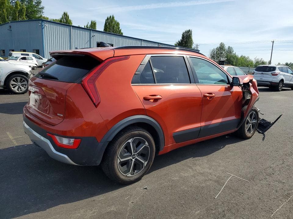 2023 KIA NIRO EX 3