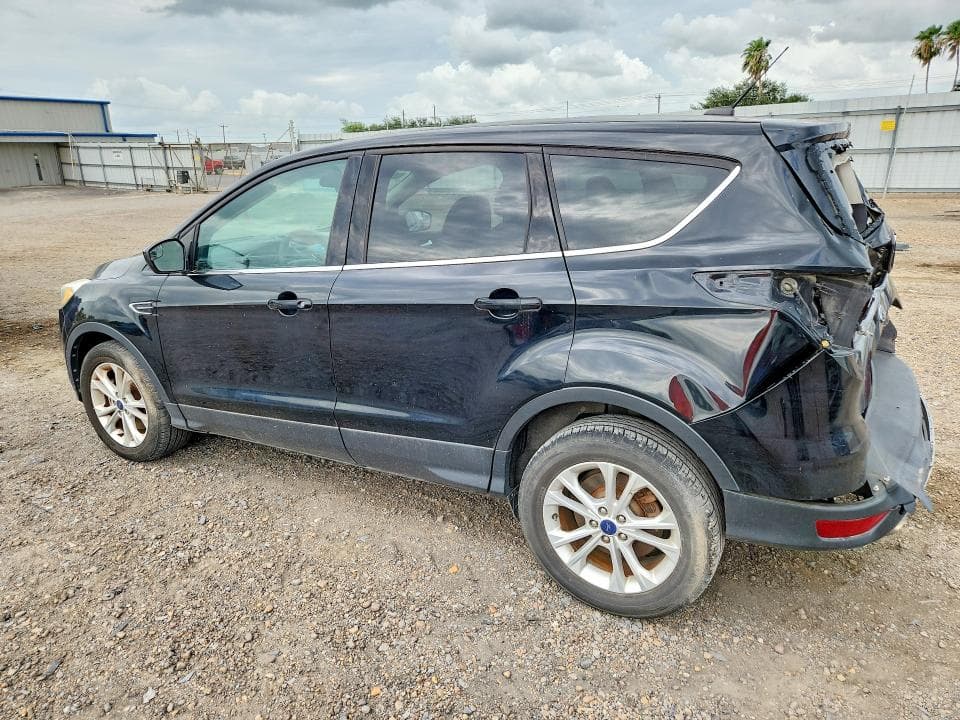 2017 FORD ESCAPE SE 2