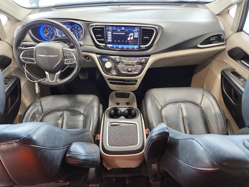 2021 CHRYSLER PACIFICA TOURING L 8