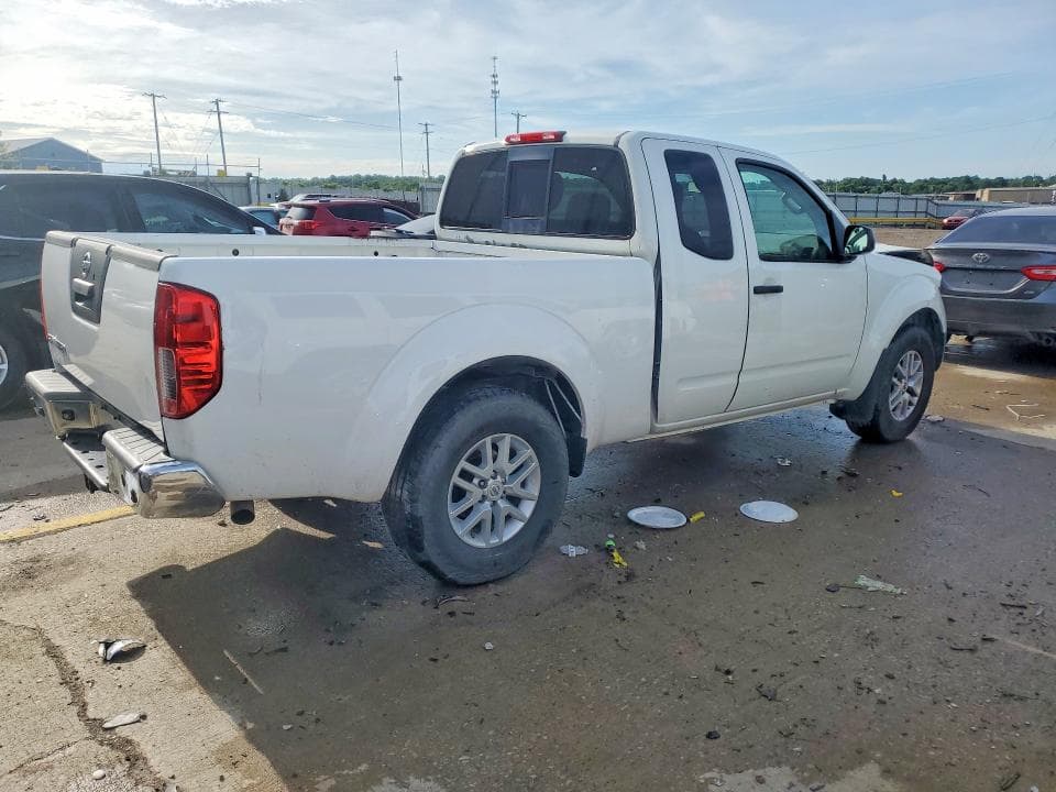 2017 NISSAN FRONTIER SV V6 3