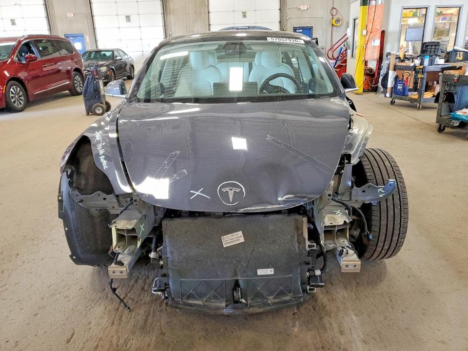 2020 TESLA MODEL 3 5