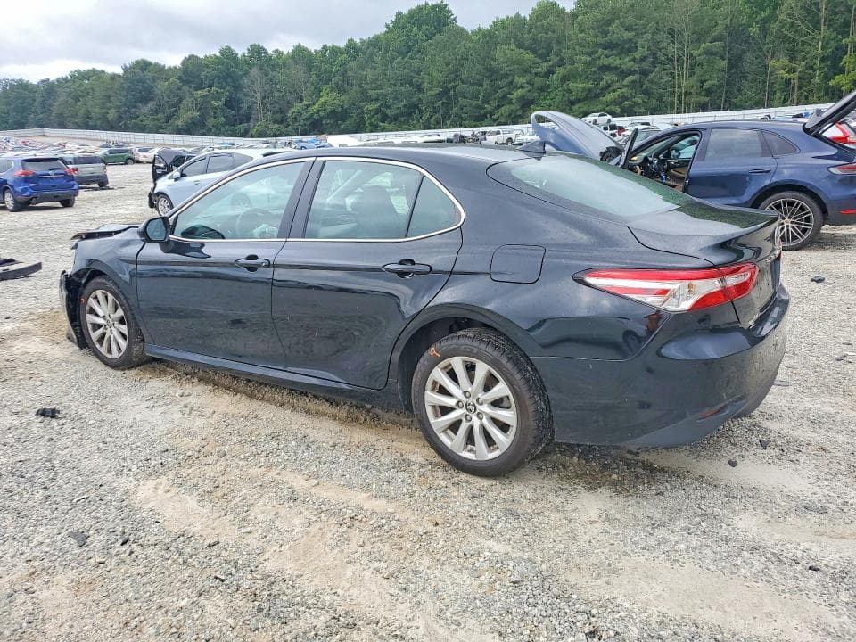 2020 TOYOTA CAMRY LE 2