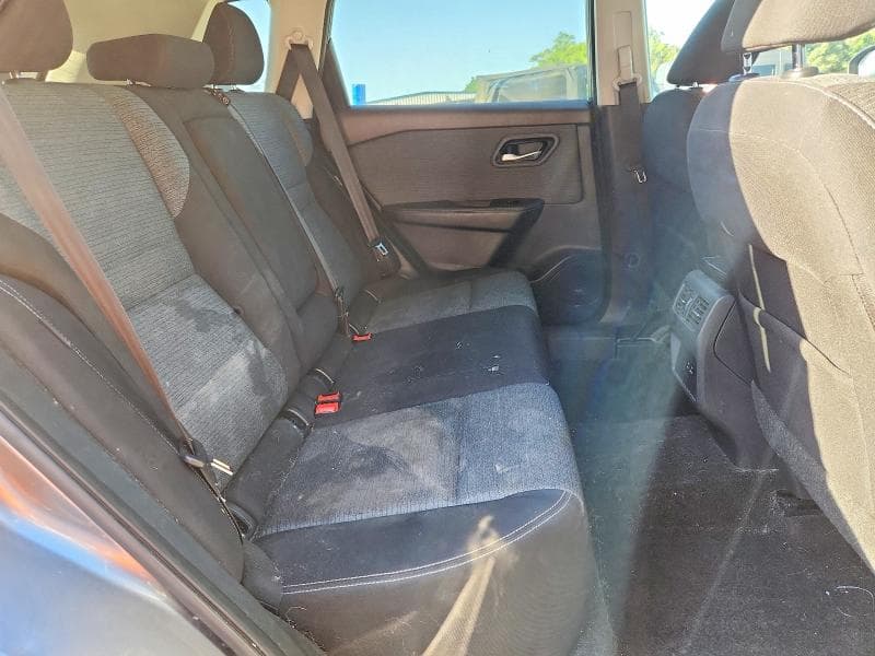 2021 NISSAN ROGUE SV 11