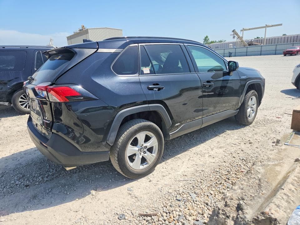 2020 TOYOTA RAV4 LE 3