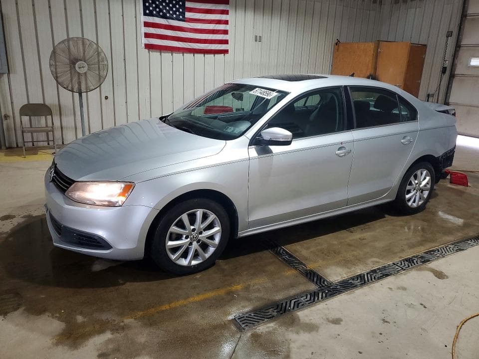 2013 VOLKSWAGEN JETTA - 1