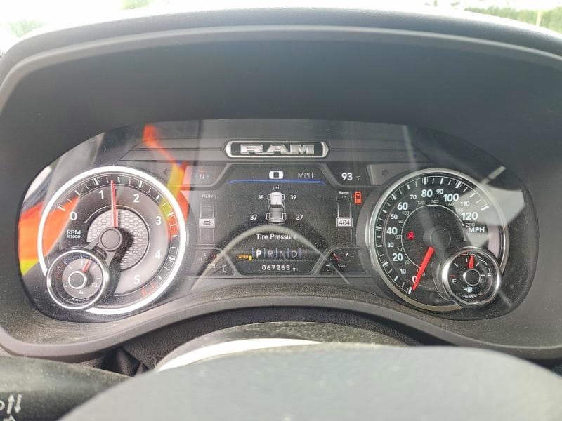 2021 RAM 1500 LARAMIE 9