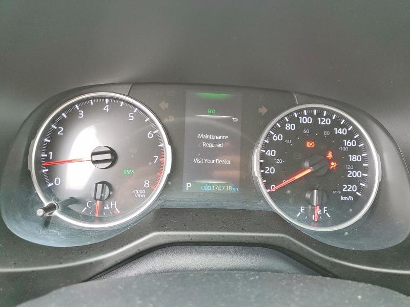 2019 TOYOTA RAV4 LE 9