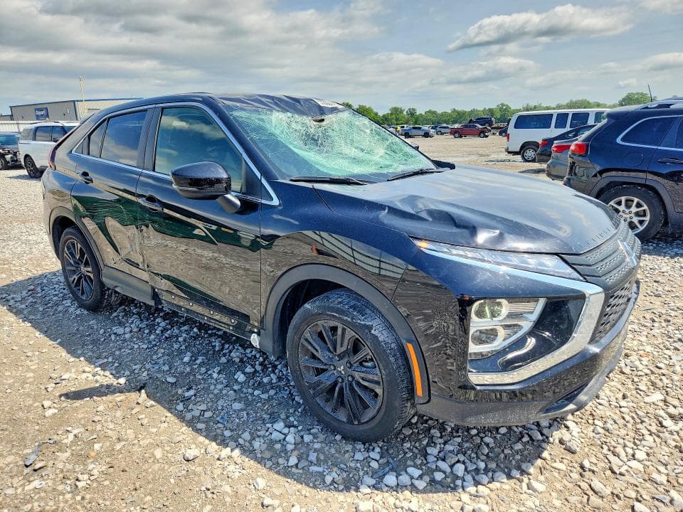 2023 MITSUBISHI ECLIPSE CROSS LE 4