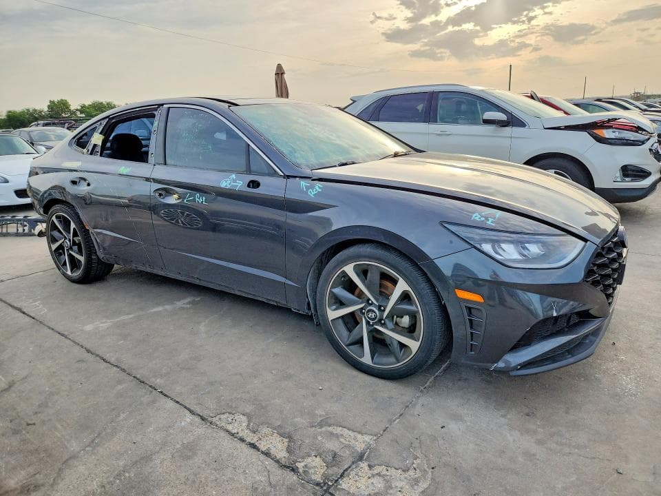 2022 HYUNDAI SONATA SEL PLUS 4