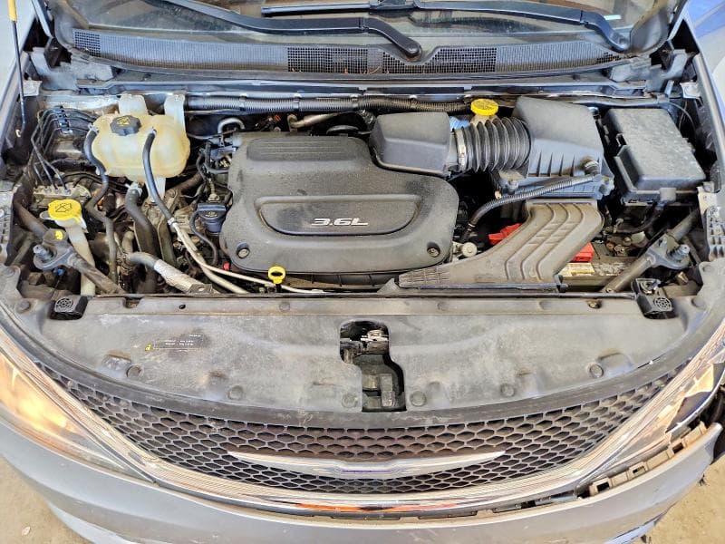 2018 CHRYSLER PACIFICA TOURING L 12