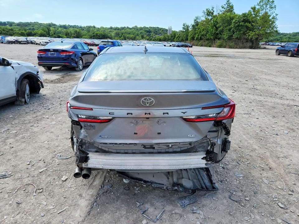 2025 TOYOTA CAMRY SE 6