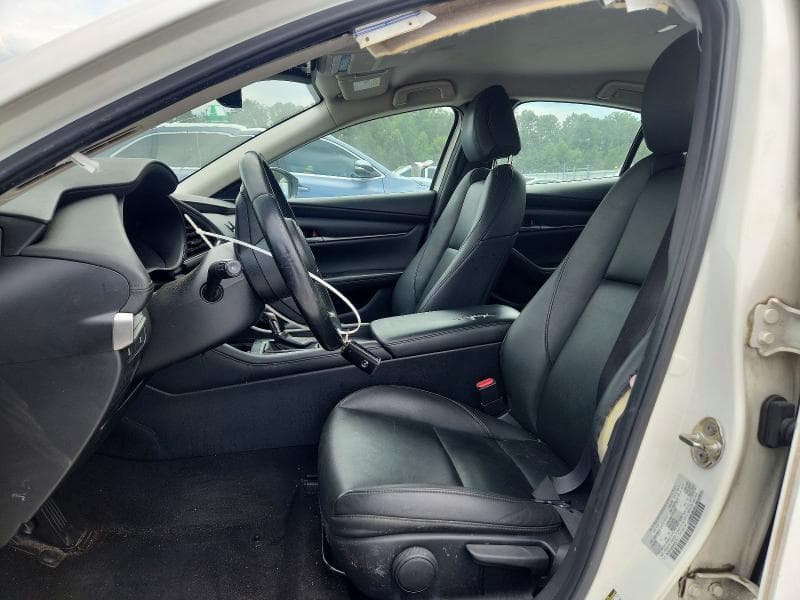 2021 MAZDA 3 SELECT 7