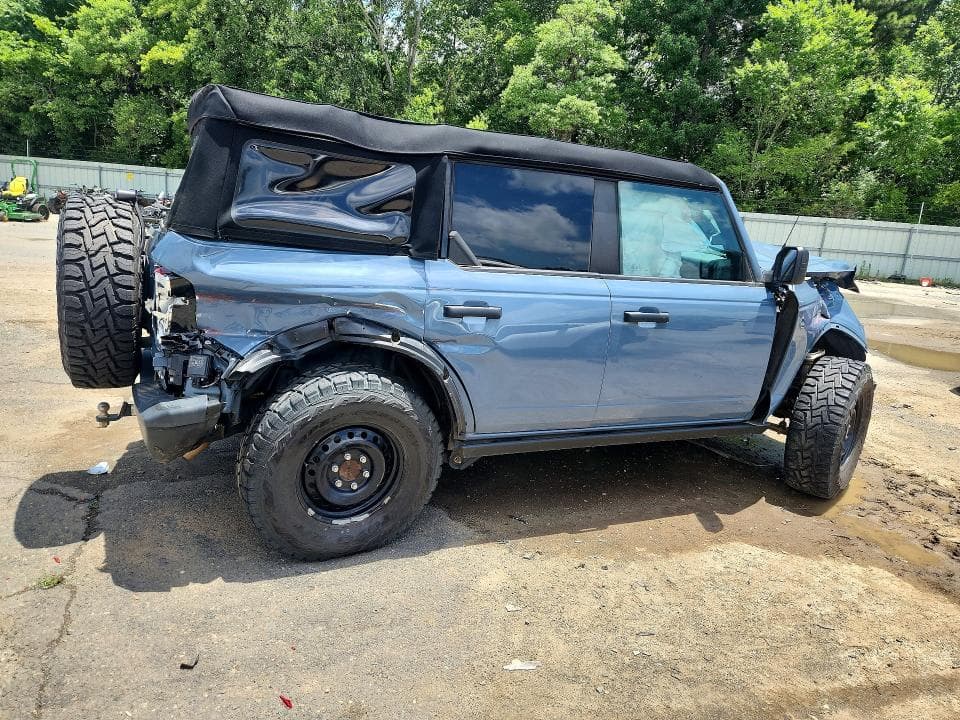 2023 FORD BRONCO BASE 3