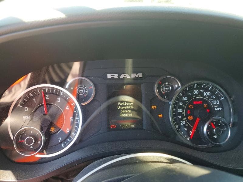 2025 RAM 1500 BIG HORN 9