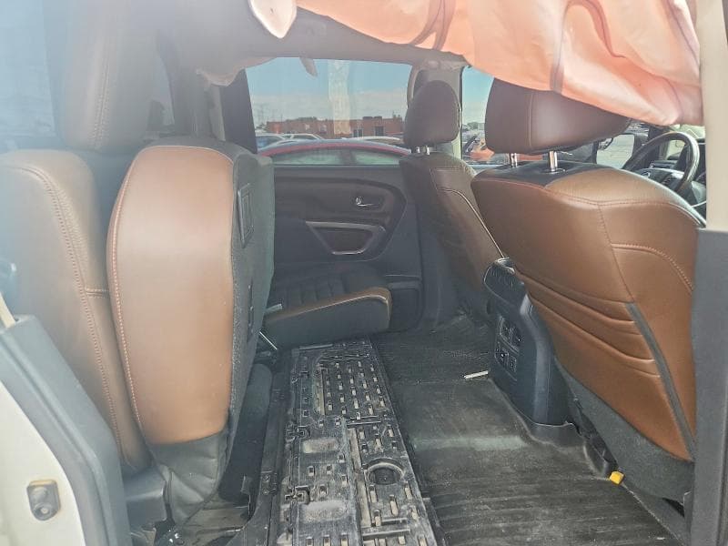2017 NISSAN TITAN PLATINUM RESERVE 10