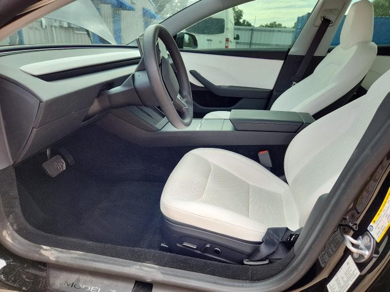 2025 TESLA MODEL 3 7