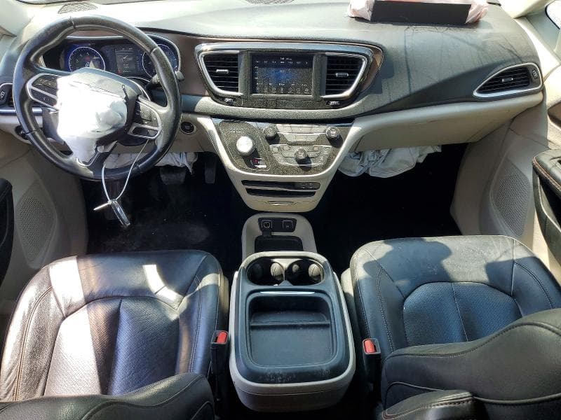 2018 CHRYSLER PACIFICA TOURING L 8