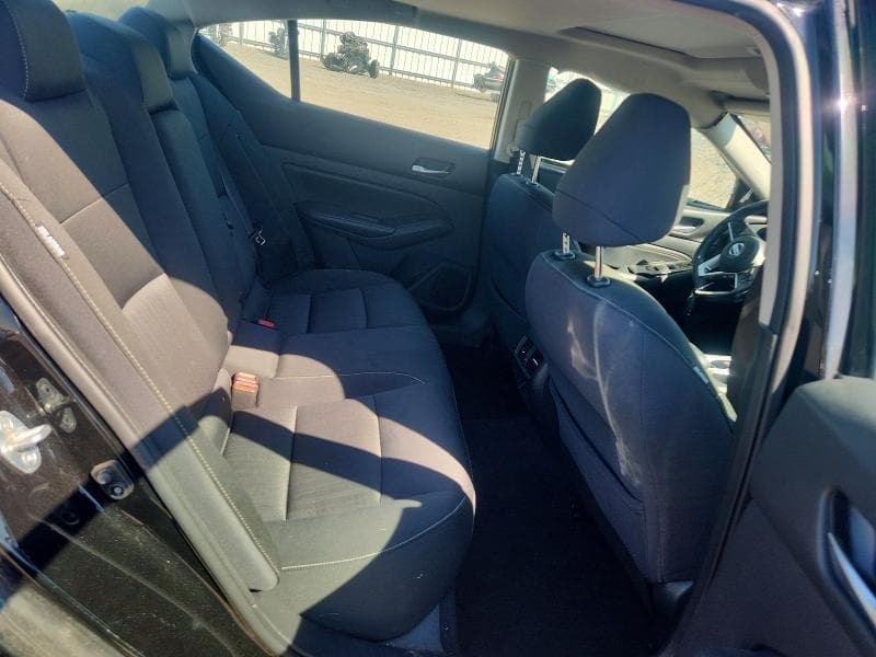 2019 NISSAN ALTIMA SV 10