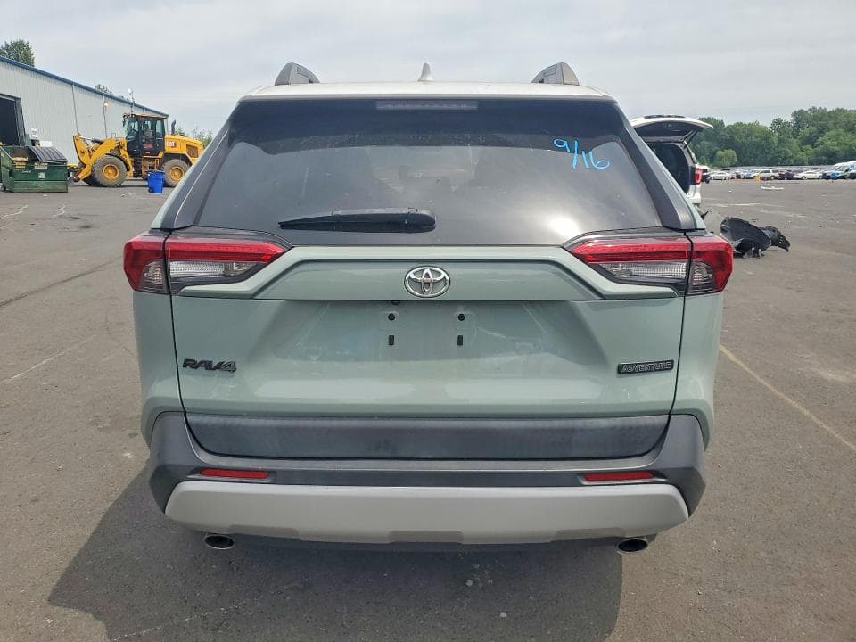2019 TOYOTA RAV4 ADVENTURE 6