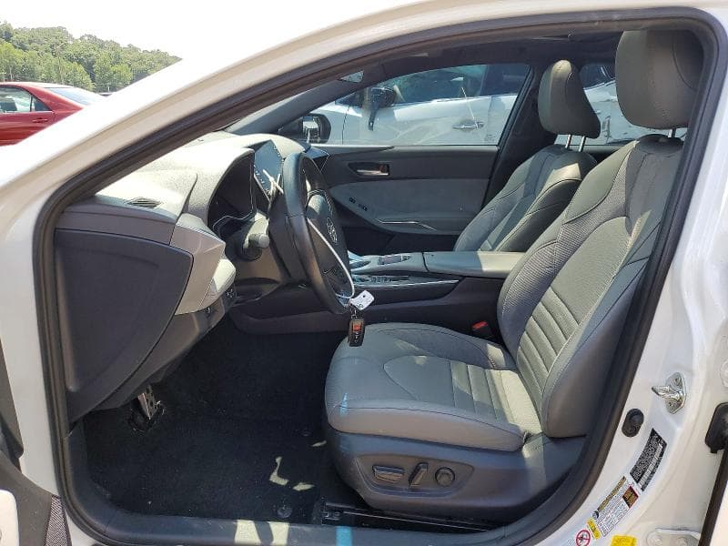 2019 TOYOTA AVALON XSE 7