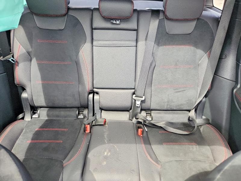 2023 MERCEDES-BENZ GLB 250 250 10