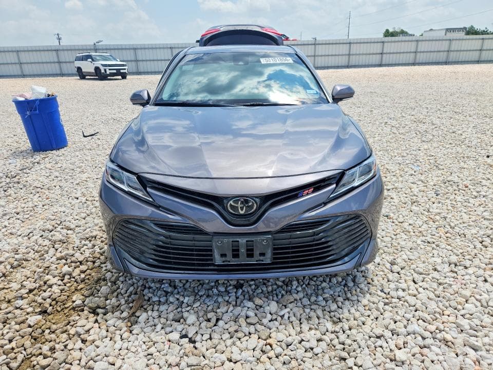 2019 TOYOTA CAMRY LE 5