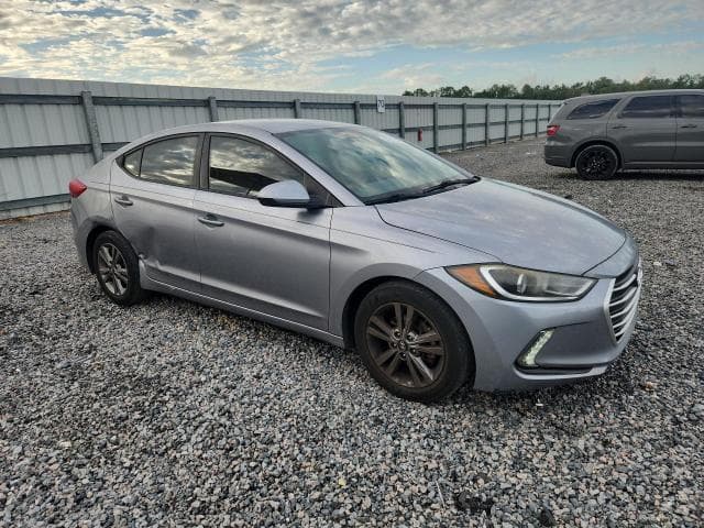 2017 HYUNDAI ELANTRA SE 4