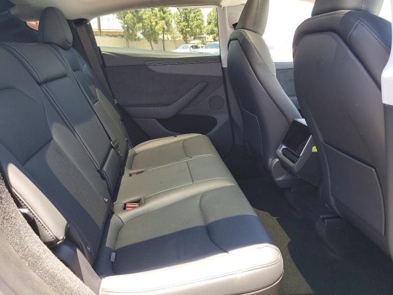 2026 TESLA MODEL Y 11