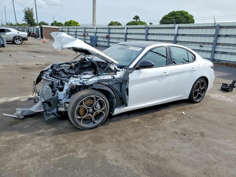 2024 ALFA ROMEO GIULIA TI