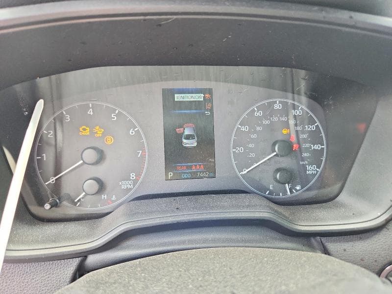 2025 TOYOTA COROLLA SE 9