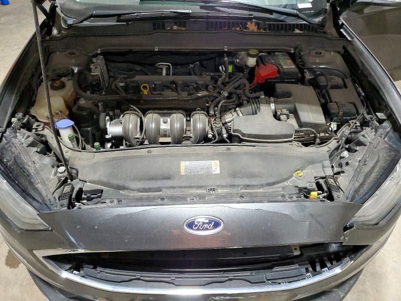 2017 FORD FUSION SE 11