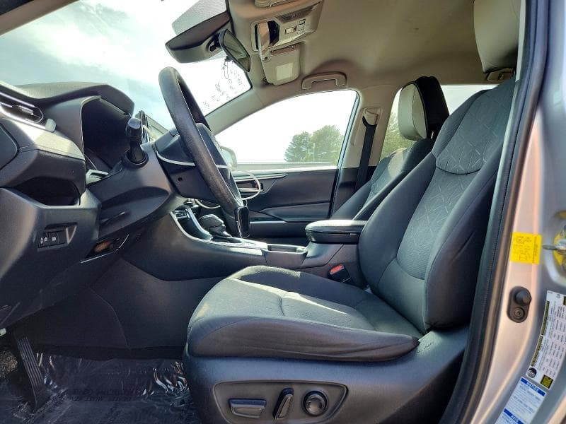 2020 TOYOTA RAV4 XLE 7
