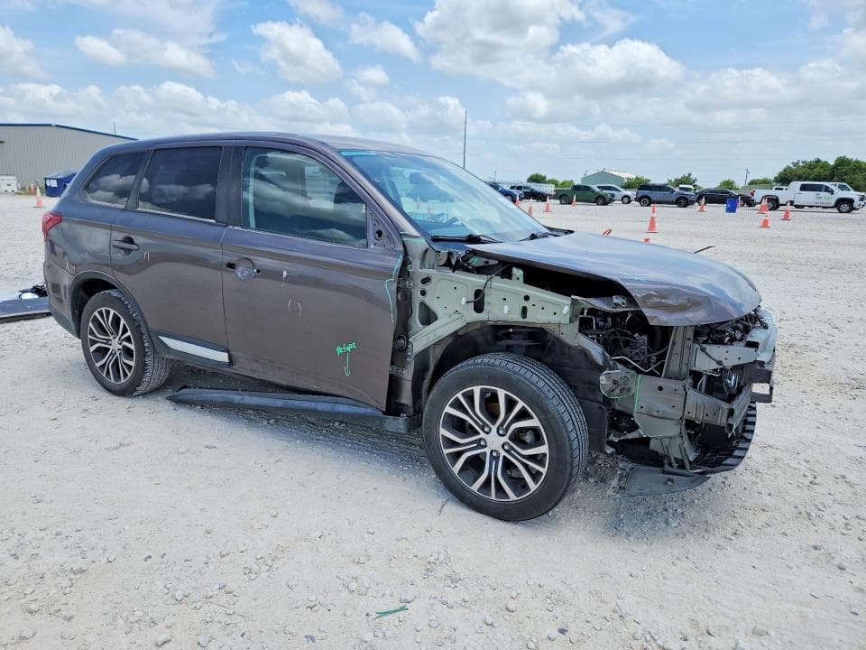 2017 MITSUBISHI OUTLANDER SE 4