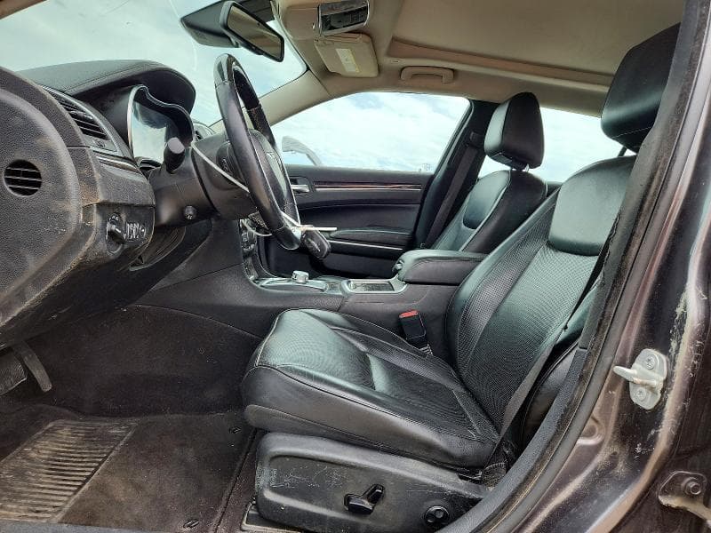 2018 CHRYSLER 300 LIMITED 7