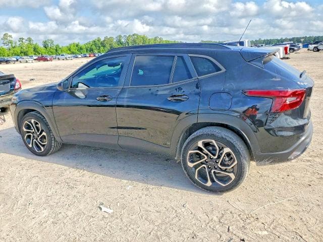 2025 CHEVROLET TRAX 2RS 2