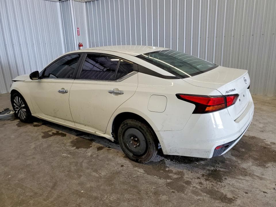2025 NISSAN ALTIMA SV 2