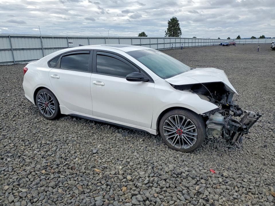 2021 KIA FORTE GT 4