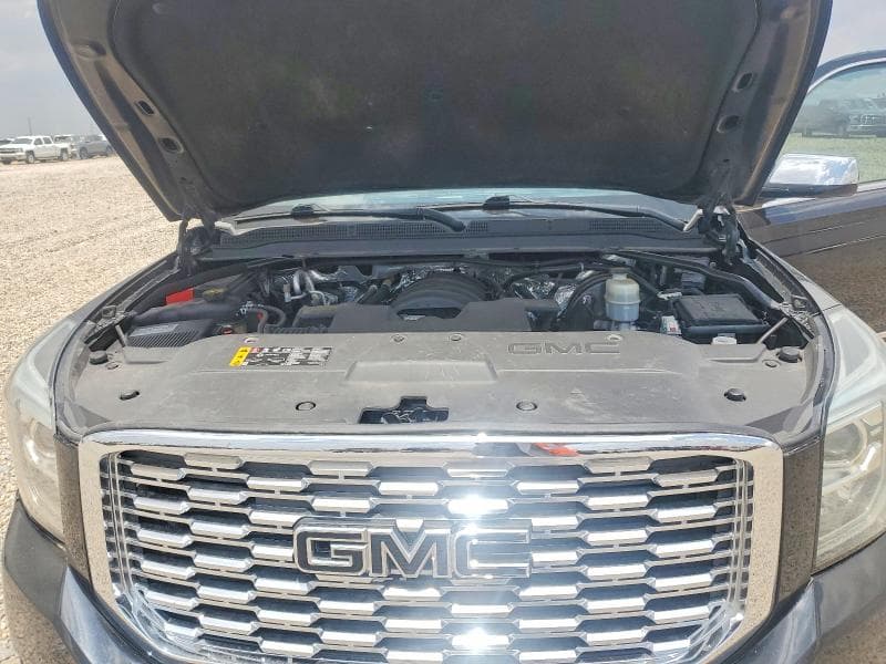 2018 GMC YUKON XL DENALI 12