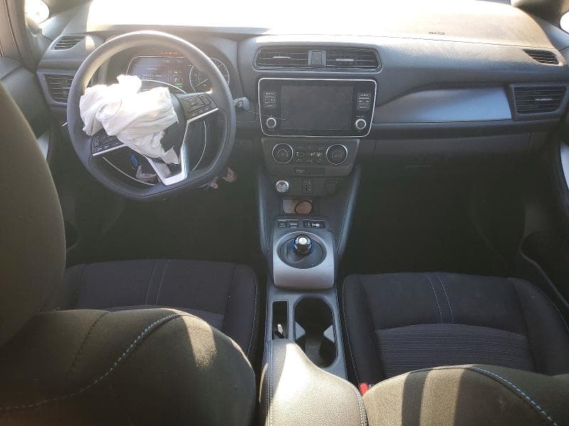 2022 NISSAN LEAF S 8