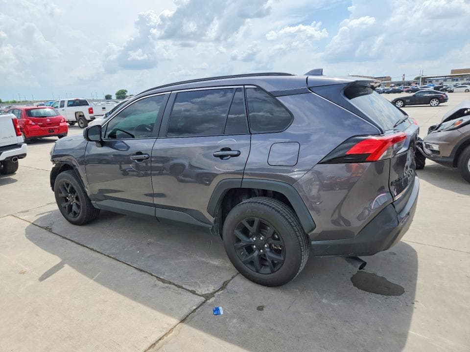 2021 TOYOTA RAV4 LE 2