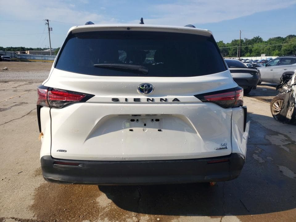 2021 TOYOTA SIENNA LE 6
