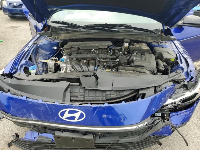 2025 HYUNDAI ELANTRA SEL SPORT 11