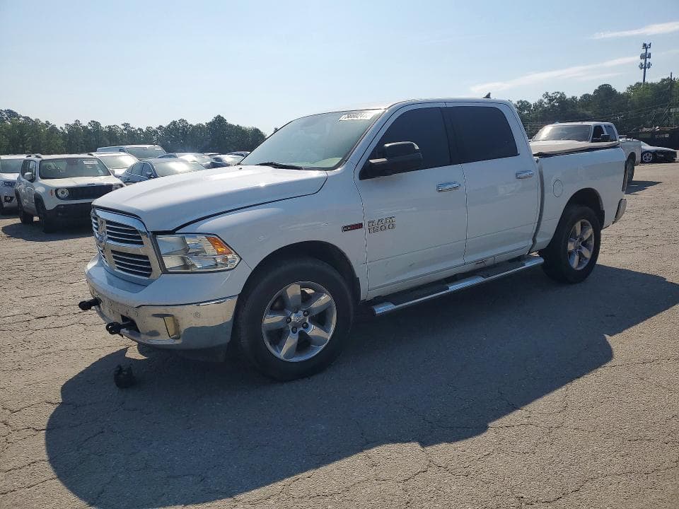 2015 RAM 1500 SLT - 1