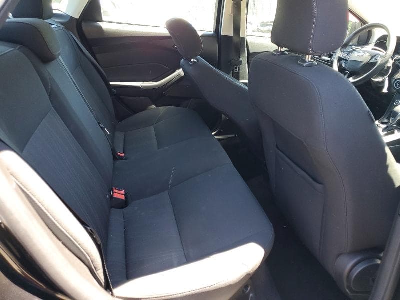 2018 FORD FOCUS SE 10