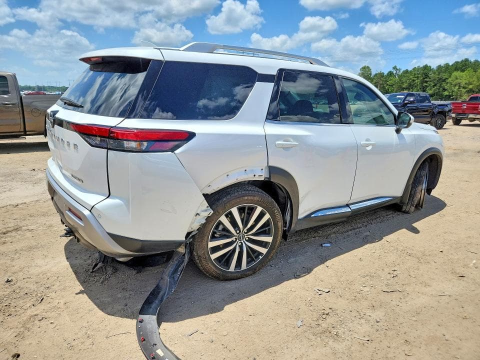 2025 NISSAN PATHFINDER PLATINUM 3