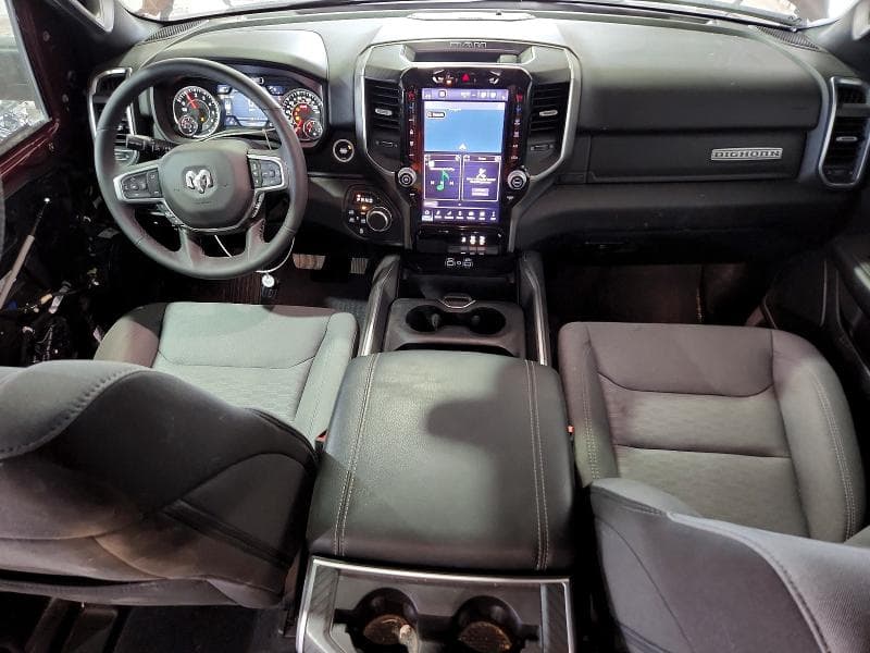 2025 RAM 1500 BIG HORN 8